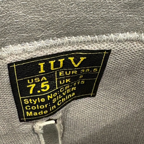 Western Cowboy Silver Bedazzled Cowgirl Concert Boots Women's Size 7 & 7.5 - Picture 8 of 8